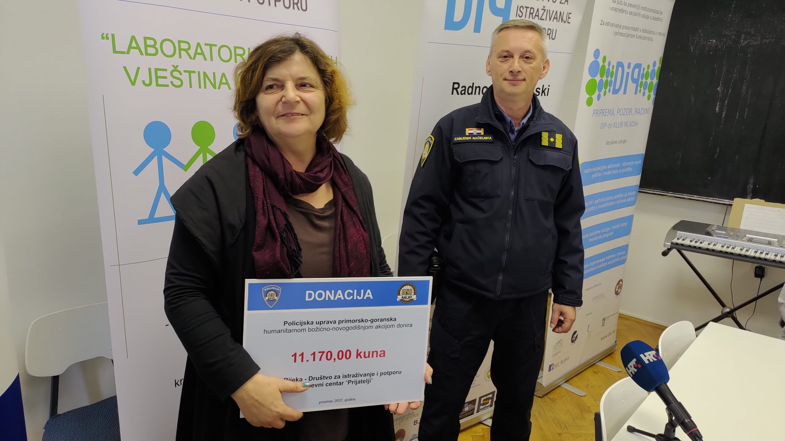 Djelatnici i djelatnice Policijske uprave primorsko-goranske županije prikupili sredstva za DIP-ovu kuhinju