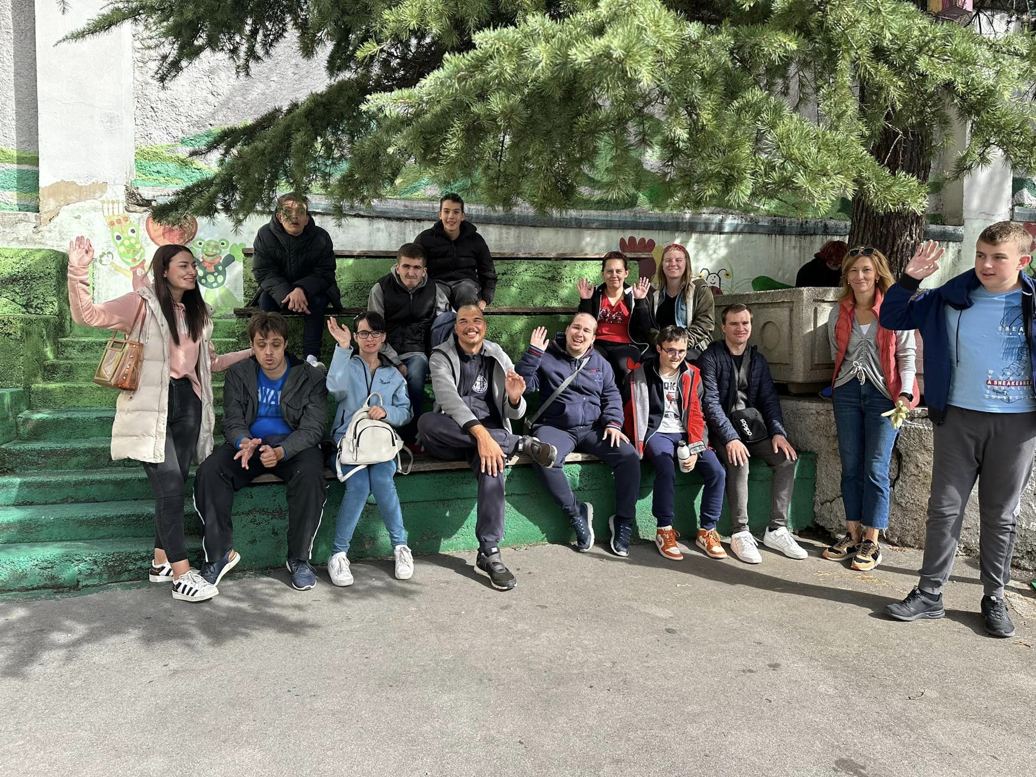 “Green Collective” What is it? In the Rijeka local partnership program, we have joined forces: students and employees of the Education Center and members of the DIP are building a new green inclusive space in the Center together!